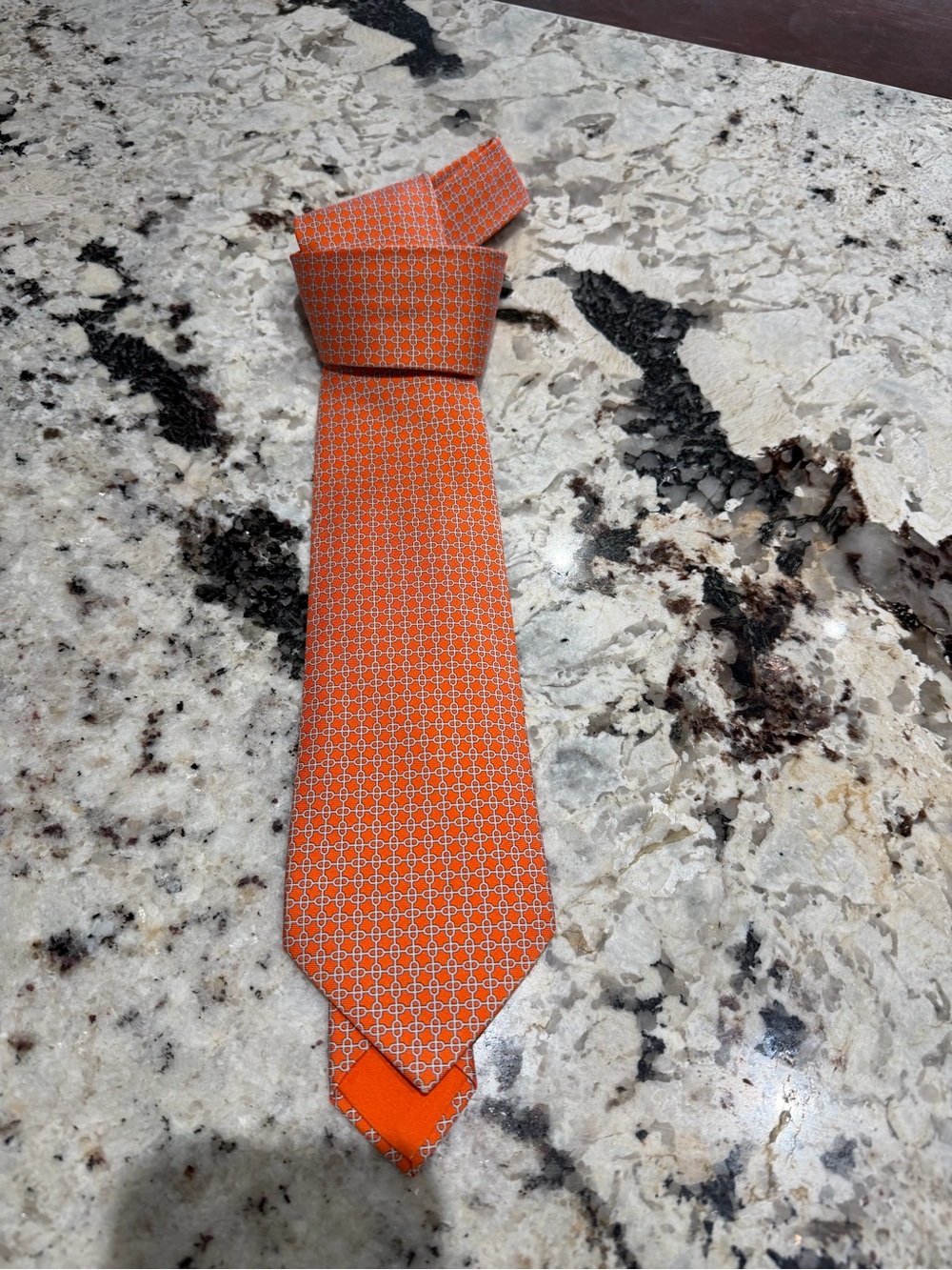Hermès Orange Silk Geometric Print Tie – Classic Luxury